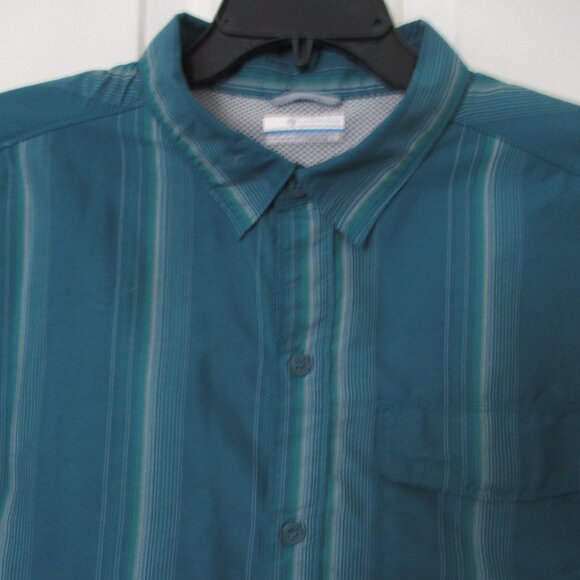 Columbia Mens S/S Emerald Green Nylon Vented Back Active Shirt - Picture 2 of 2
